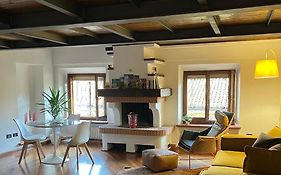 Loft Albinelli Wi-Fi e parcheggio gratis in centro